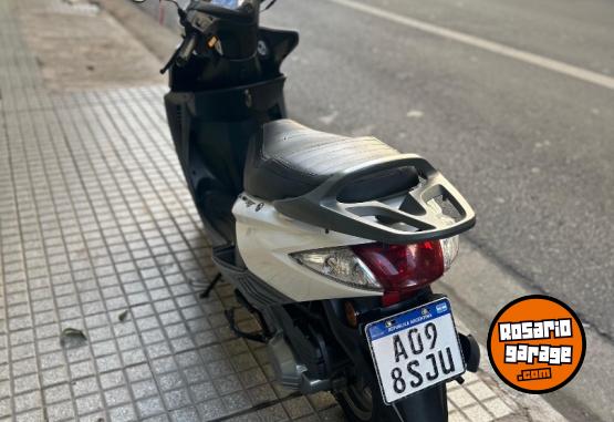 Motos - Zanella Style 150 2019 Nafta 32000Km - En Venta
