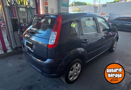Autos - Ford Fiesta Ambiente mp3 -2008 2008 Nafta 135000Km - En Venta
