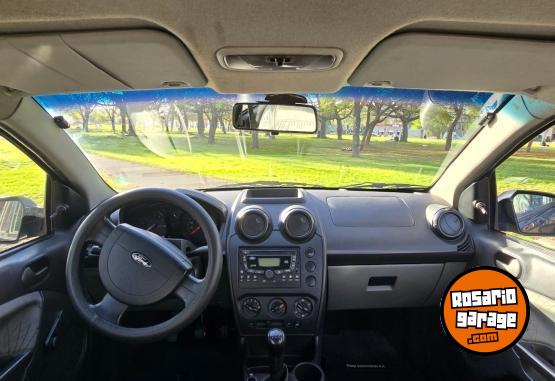 Autos - Ford Fiesta Ambiente mp3 - 1.6 2008 Nafta 141000Km - En Venta