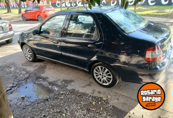 Autos - Fiat Siena 2005 GNC 111111Km - En Venta