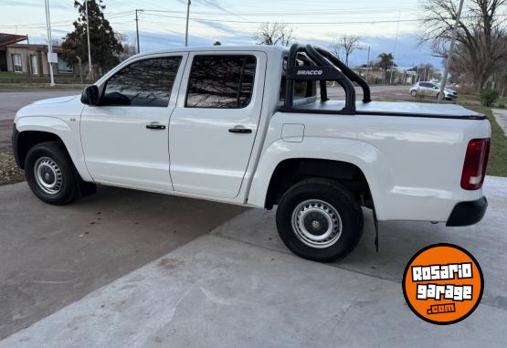 Camionetas - Volkswagen Amarok trendline 140cv 2017 Diesel 122000Km - En Venta