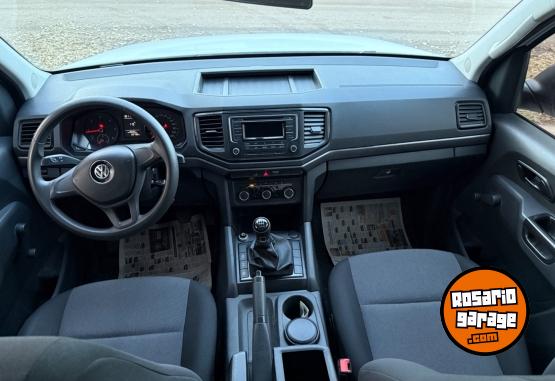 Camionetas - Volkswagen Amarok trendline 140cv 2017 Diesel 122000Km - En Venta