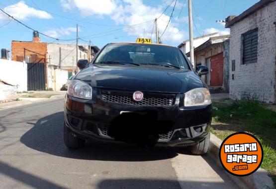 Autos - Fiat Siena 2015 GNC 111111Km - En Venta