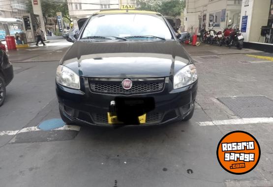 Autos - Fiat Siena 2015 GNC 111111Km - En Venta