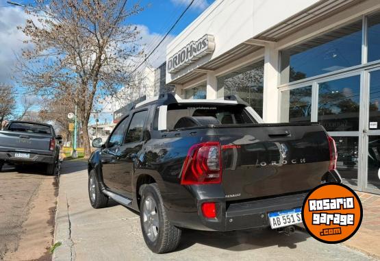 Camionetas - Renault DUSTER OROCH PRIVILEGE 2017 GNC 145000Km - En Venta