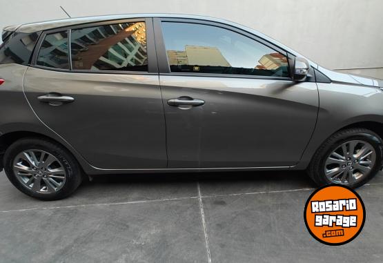 Autos - Toyota Yaris 2020 Nafta 36000Km - En Venta
