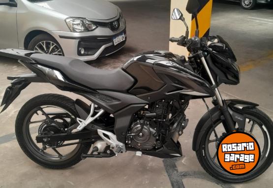Motos - Bajaj Rouser p150 2025 Nafta 10000Km - En Venta