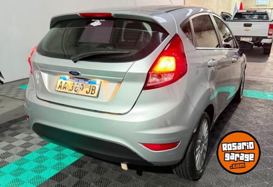 Autos - Ford Fiesta gol 2016 Nafta 102700Km - En Venta