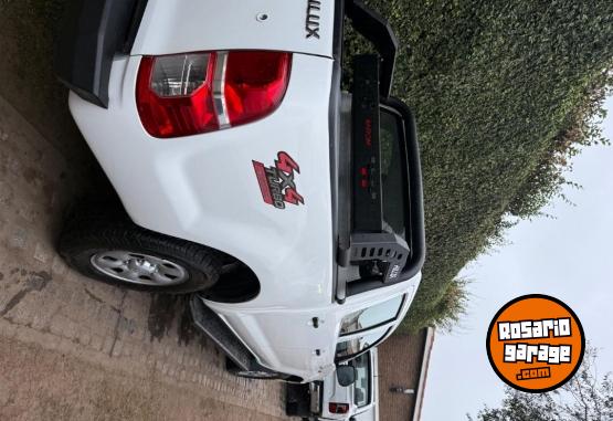 Camionetas - Toyota Hilux 4x4 dx pack 2014 Diesel 198000Km - En Venta