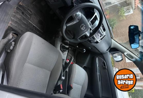 Camionetas - Toyota Hilux 4x4 dx pack 2014 Diesel 198000Km - En Venta