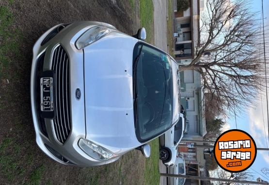 Autos - Ford Se plus 2014 Nafta 107000Km - En Venta