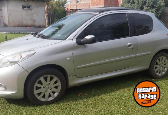 Autos - Peugeot 207 2011 Nafta 110000Km - En Venta