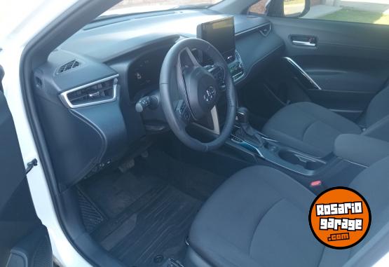 Autos - Toyota Corolla cross Xei cvt 2024 Nafta 23000Km - En Venta