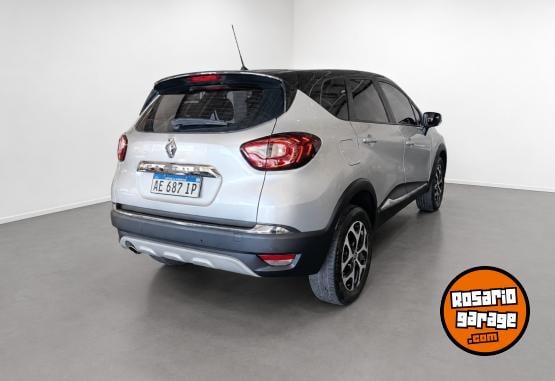 Autos - Renault CAPTUR 2,0 INTENS 5P 2021 Nafta 80505Km - En Venta
