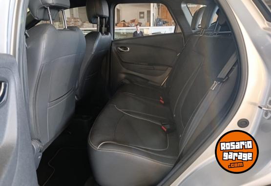 Autos - Renault CAPTUR 2,0 INTENS 5P 2021 Nafta 80505Km - En Venta