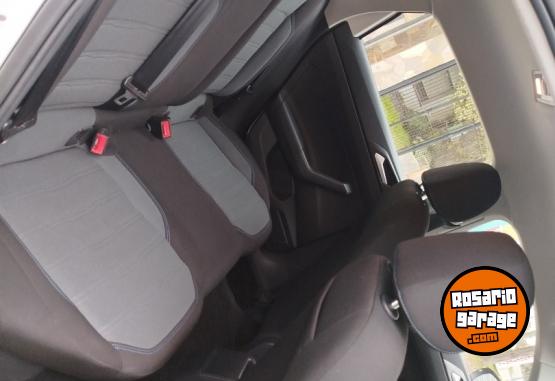 Autos - Volkswagen NIVUS 2024 Nafta 16000Km - En Venta