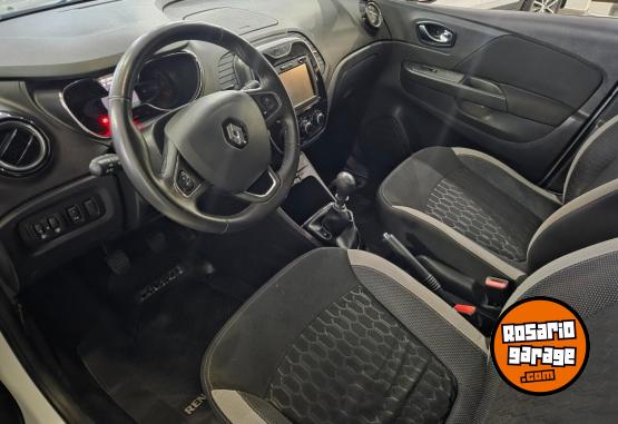 Autos - Renault Captur zen 2017 Nafta 117000Km - En Venta