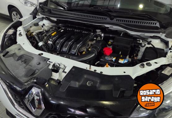 Autos - Renault Captur zen 2017 Nafta 117000Km - En Venta