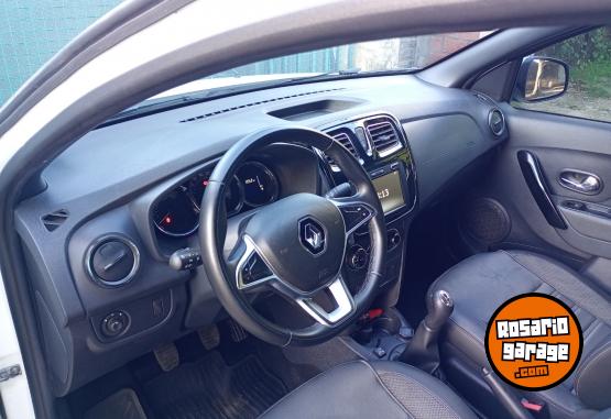 Autos - Renault Logan intense 2025 GNC 70000Km - En Venta