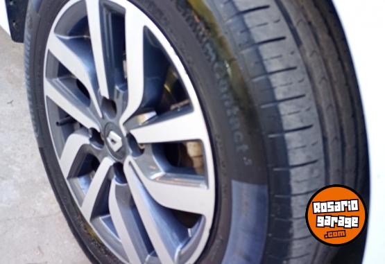 Autos - Renault Logan intense 2025 GNC 70000Km - En Venta