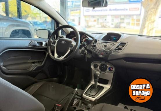 Autos - Ford Fiesta Kinetic Se Plus 2014 Nafta 150000Km - En Venta
