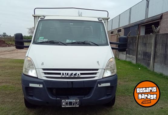 Camiones y Grúas - Iveco daily - En Venta