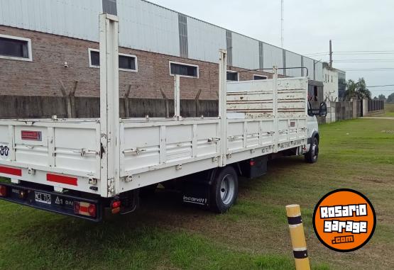 Camiones y Grúas - Iveco daily - En Venta