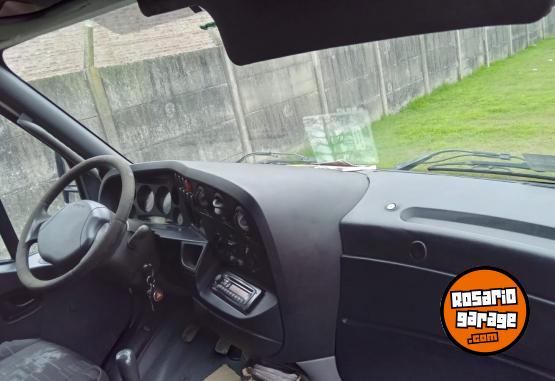 Camiones y Grúas - Iveco daily - En Venta