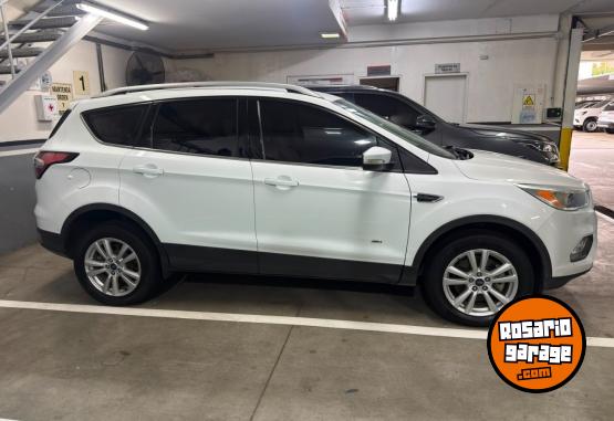 Camionetas - Ford KUGA 2.0 SEL 2017 Nafta 110933Km - En Venta