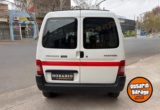 Utilitarios - Peugeot Partner 2018 GNC 130000Km - En Venta