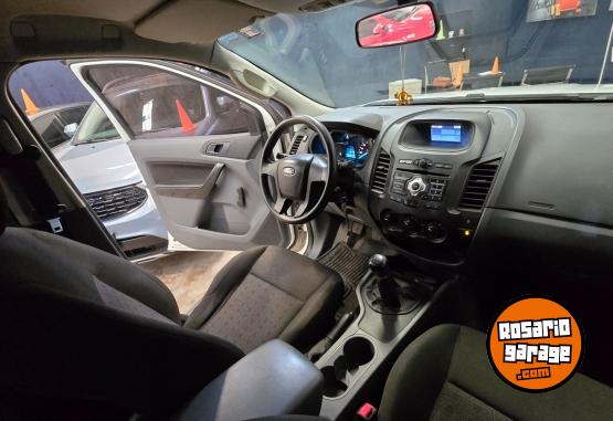 Camionetas - Ford Ranger 2018 GNC 80000Km - En Venta