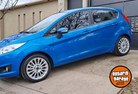 Autos - Ford Fiesta 1.6 16 v mt 2015 Nafta 124000Km - En Venta