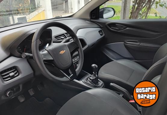 Autos - Chevrolet Onix 2021 Nafta 94000Km - En Venta
