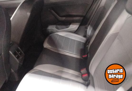 Autos - Volkswagen NIVUS HIGHLINE HERO 2020 Nafta 44500Km - En Venta