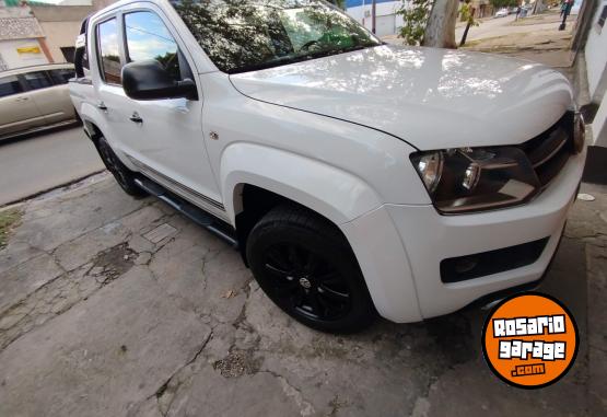 Camionetas - Volkswagen Amarok Dark label 2015 Diesel 200000Km - En Venta