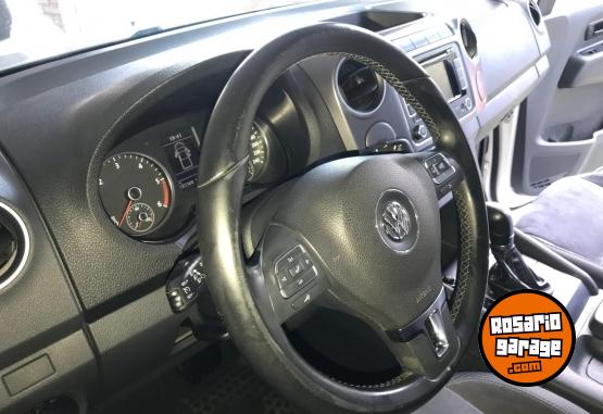 Camionetas - Volkswagen Amarok Dark label 2015 Diesel 200000Km - En Venta