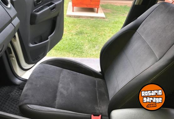 Camionetas - Volkswagen Amarok Dark label 2015 Diesel 200000Km - En Venta