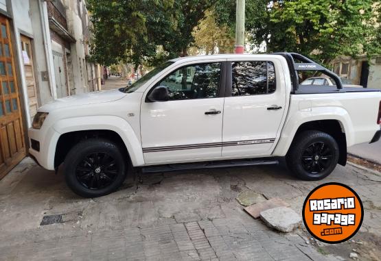 Camionetas - Volkswagen Amarok Dark label 2015 Diesel 200000Km - En Venta
