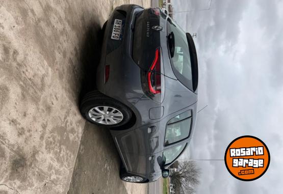Autos - Renault Sandero 2025 Nafta 15000Km - En Venta