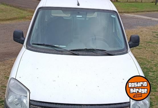 Utilitarios - Citroen Berlingo 2023 Nafta 85000Km - En Venta