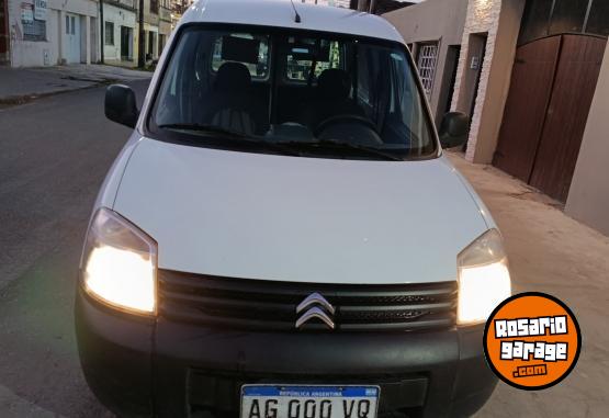 Utilitarios - Citroen Berlingo 2023 Nafta 85000Km - En Venta