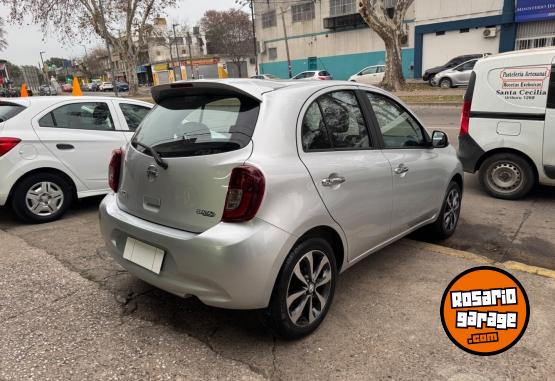 Autos - Nissan March 2018 Nafta 80000Km - En Venta