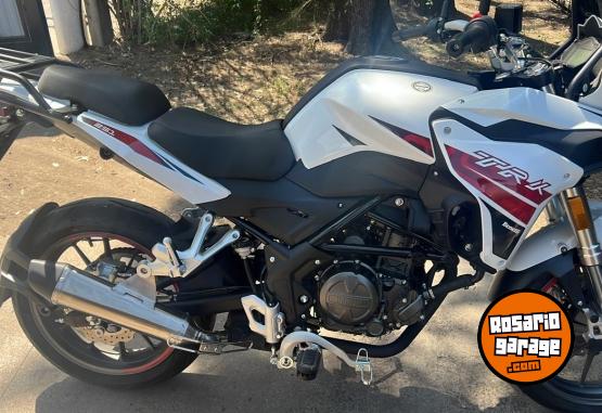 Motos - Benelli TRK251 2025 Nafta 5900Km - En Venta