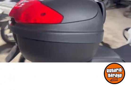 Motos - Benelli TRK251 2025 Nafta 5900Km - En Venta