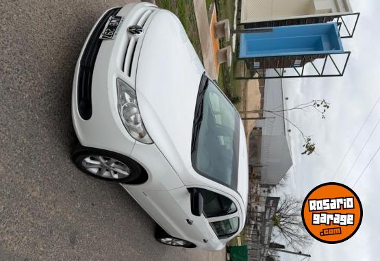 Autos - Volkswagen Voyague confortline 2011 Nafta 210000Km - En Venta