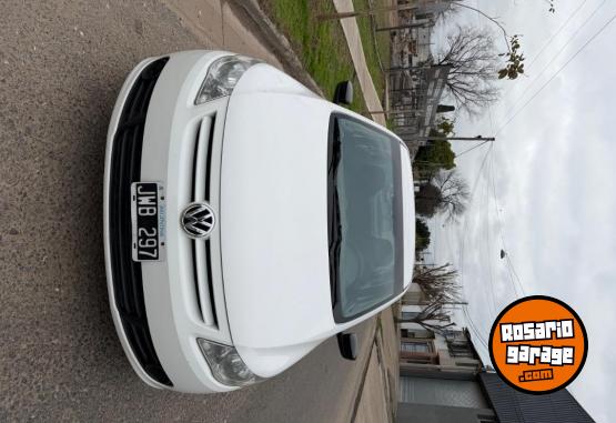 Autos - Volkswagen Voyague confortline 2011 Nafta 210000Km - En Venta