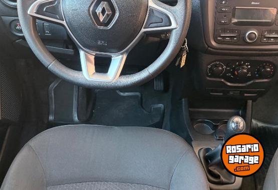 Utilitarios - Renault Kangoo confort furgón GNC 2023 GNC 60000Km - En Venta