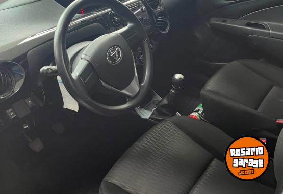 Autos - Toyota Etios 1.5 X 2022 Nafta 57000Km - En Venta
