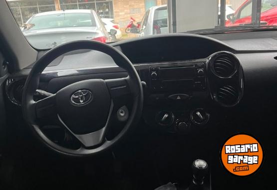 Autos - Toyota Etios 1.5 X 2022 Nafta 57000Km - En Venta
