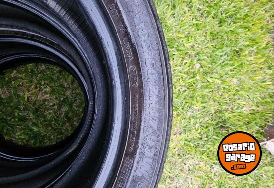 Accesorios para Autos - KUMHO 205/50 R17 - En Venta
